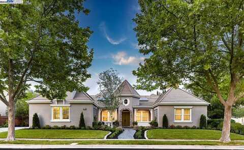 1131 Laguna Creek Ln, Pleasanton, CA 94566