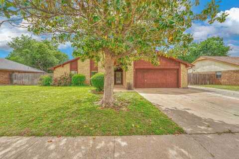 1114 NW 74th St, Lawton, OK 73505