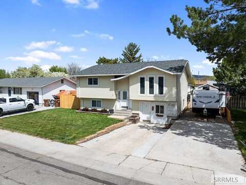 5008 Redfish St, Chubbuck, ID 83202