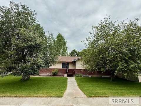 3149 Old Castle Lane, Idaho Falls, ID 83404