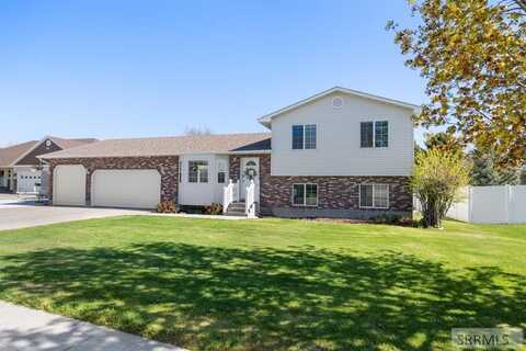 3100 E Wimbledon Circle, Ammon, ID 83406