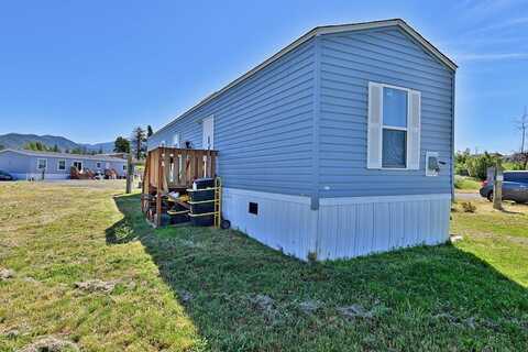 135 N Phoenix Road, Medford, OR 97501