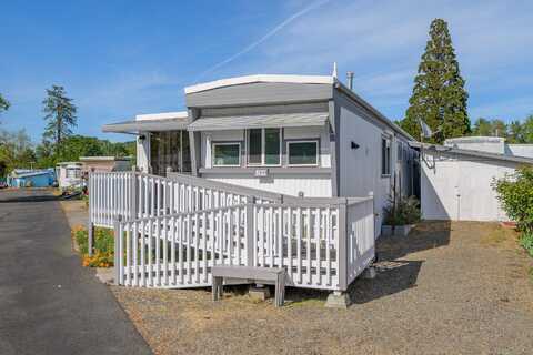 1241 Dowell Road, Grants Pass, OR 97527