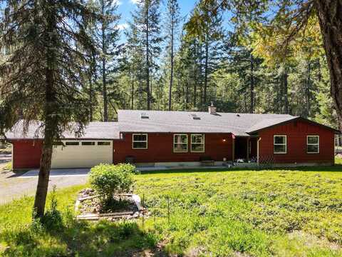 7077 Rockydale Road, Cave Junction, OR 97523