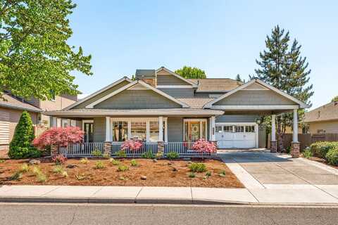 210 Bellerive Drive, Eagle Point, OR 97524
