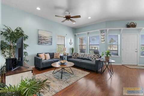 77 Santa Isabel Blvd., Laguna Vista, TX 78578