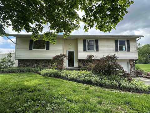 711 HALL ST, Orleans, IN 47452