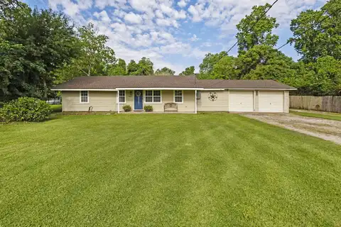 350 Holly, Bridge City, TX 77611