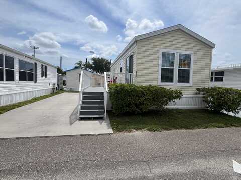 11911 66th Street, Largo, FL 33773