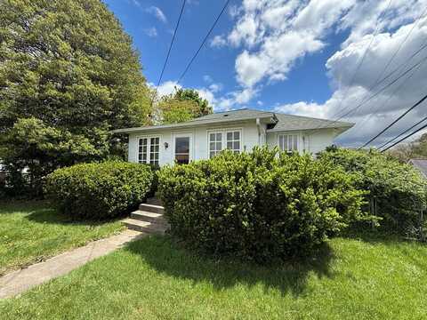 227 EDGEWOOD DRIVE, BECKLEY, WV 25801