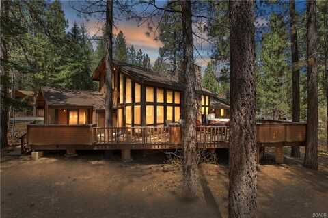 733 Winterset Court, Big Bear Lake, CA 92315