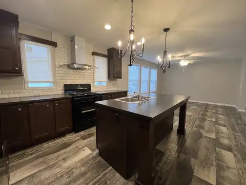 1174 London St, Wayland, MI 49348