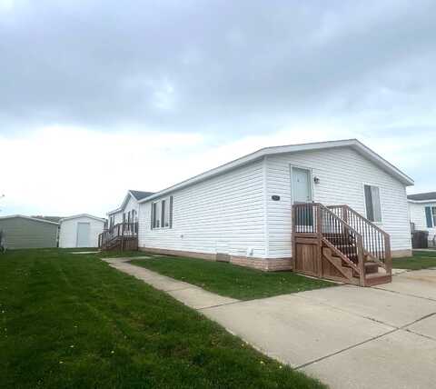 8462 Anthony Dr, Newport, MI 48166