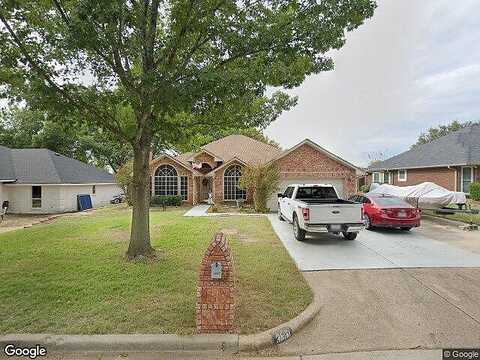 Village Green, GRAND PRAIRIE, TX 75052