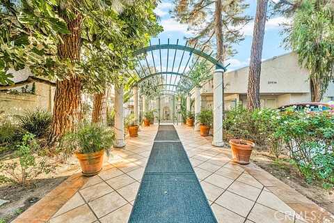 Leadwell, WINNETKA, CA 91306
