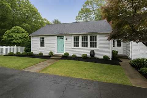 39 Whipple Road, Smithfield, RI 02917