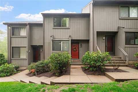 5 Wake Robin Road, Lincoln, RI 02865