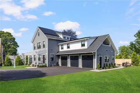3 Oak Street, Middletown, RI 02842