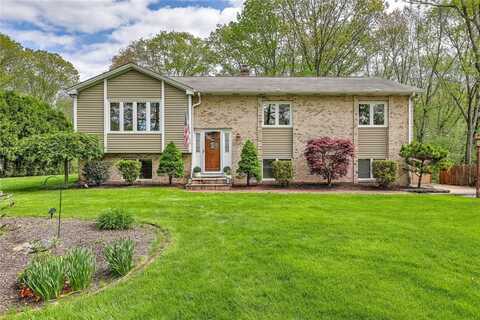 89 Swan Road, Smithfield, RI 02917