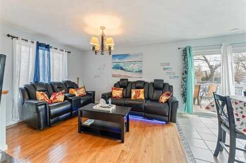 201 Horse Neck Road, Warwick, RI 02889