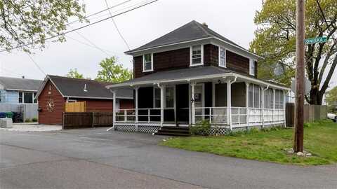 51 Oniska Street, Warwick, RI 02889