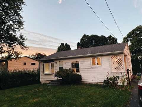 58 Springer Avenue, Tiverton, RI 02878