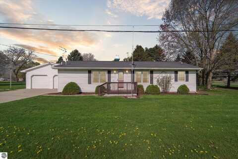 111 N Cole Street, Perrinton, MI 48871