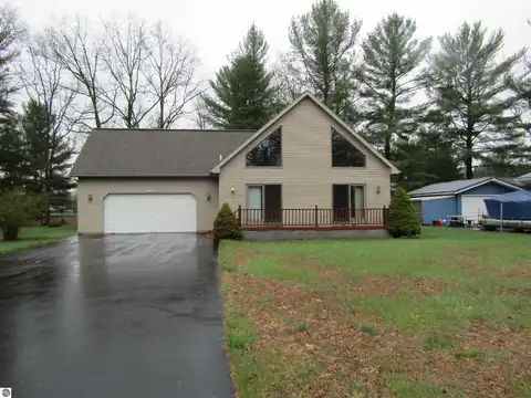 1638 S Ogemaw Trail, West Branch, MI 48661