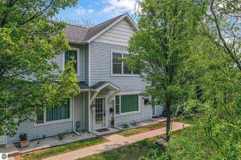 715 Lake Avenue, Traverse City, MI 49684