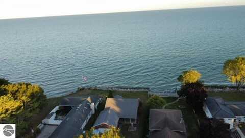 587 Pine, East Tawas, MI 48730