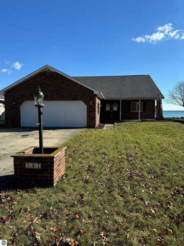 587 Pine, East Tawas, MI 48730