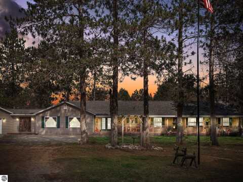 11254 230th Avenue, Reed City, MI 49677
