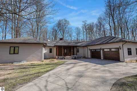 3007 Akins Lane, Bellaire, MI 49615