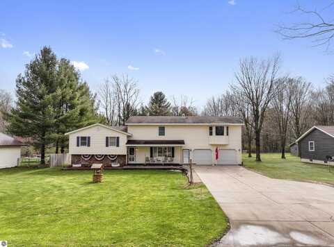 501 S Houghton Street, Lake City, MI 49651
