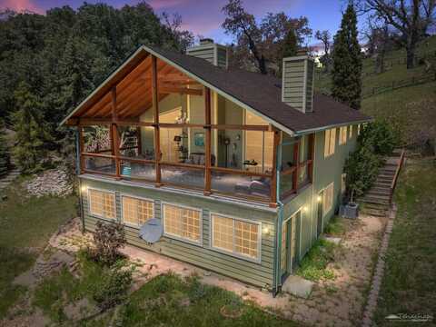 27341 Deertrail Drive, Tehachapi, CA 93561