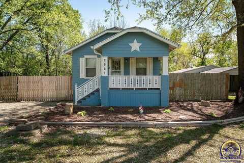 2621 SE 45th St, Topeka, KS 66609