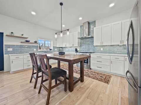 41 Ortiz Rd, Ranchos de Taos, NM 87557