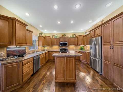 771 Lake Valley Drive, Camdenton, MO 65020