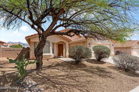 7949 E Waverly Street, Tucson, AZ 85715