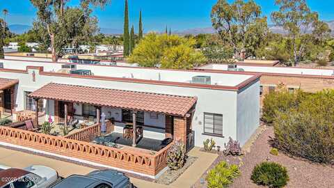481 S Paseo Lobo, Green Valley, AZ 85614