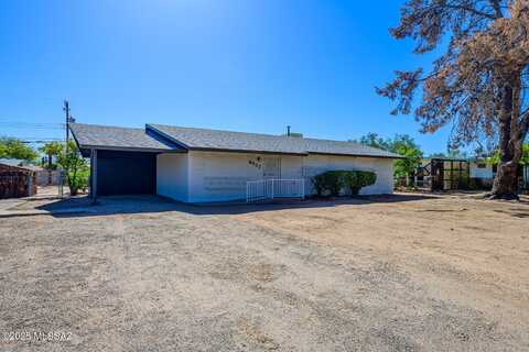 6537 E Calle Dened, Tucson, AZ 85710