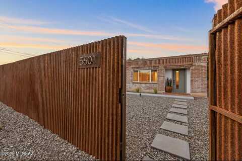 5601 E Baker Street, Tucson, AZ 85711