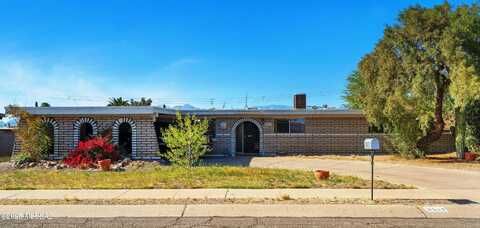 8513 E 20th Street, Tucson, AZ 85710
