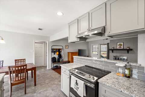 Springbrook, NORTH RICHLAND HILLS, TX 76182