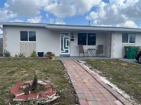 7731 NW 32nd St, Davie, FL 33024