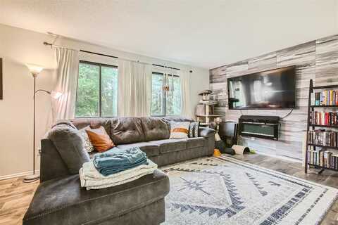 Fernwood, SAINT PAUL, MN 55126