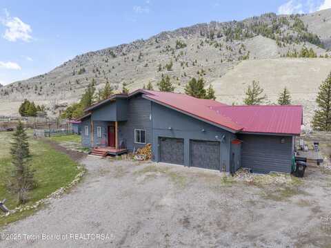 12125 S HOBACK JUNCTION SOUTH Road, Jackson, WY 83001