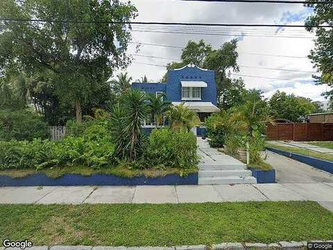 10Th, MIAMI, FL 33136