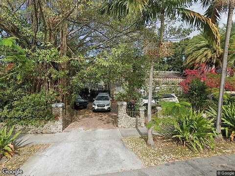 10Th, MIAMI, FL 33135