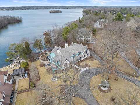 Island View, NASHOTAH, WI 53058